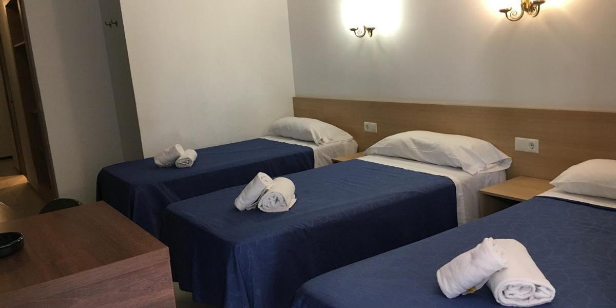 Hotel Armonia Lloret de Mar Bagian luar foto
