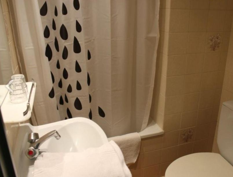 Hotel Armonia Lloret de Mar Bagian luar foto