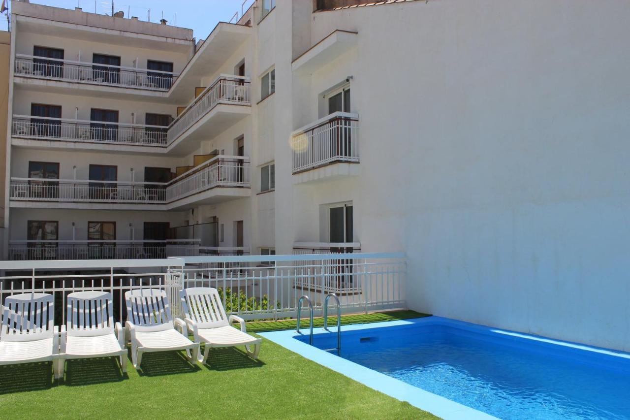 Hotel Armonia Lloret de Mar Bagian luar foto